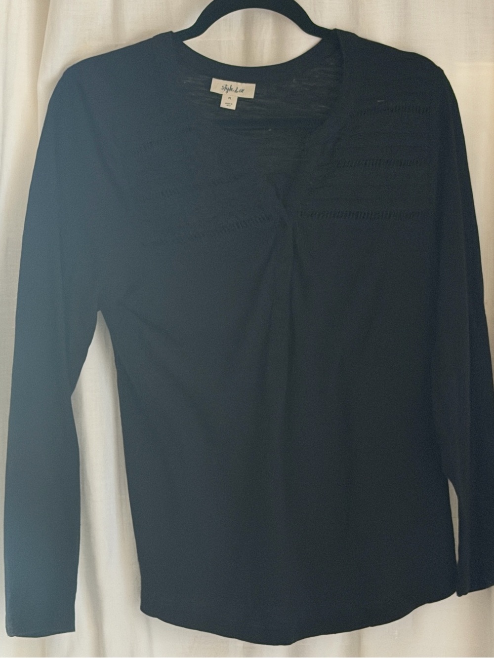 Splendid Black Long-Sleeve V-Neck Knit Top